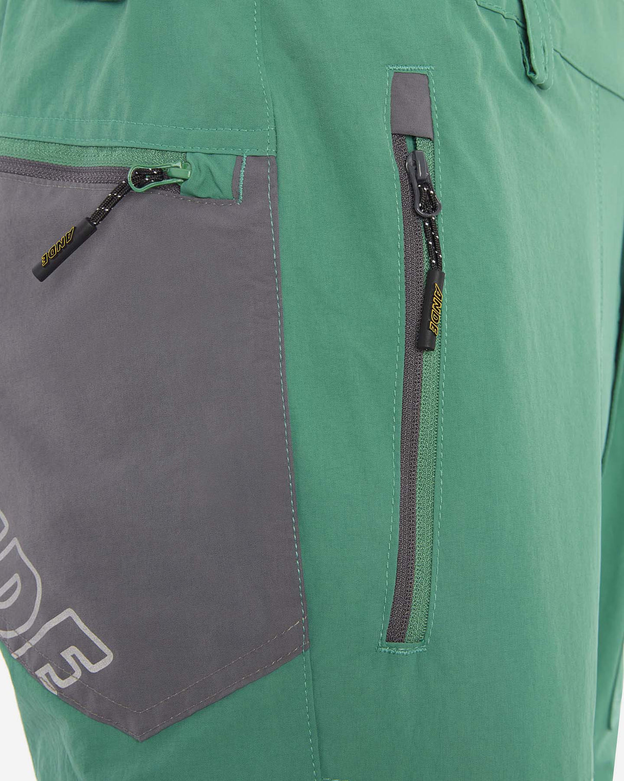 S4138631_0410cl002