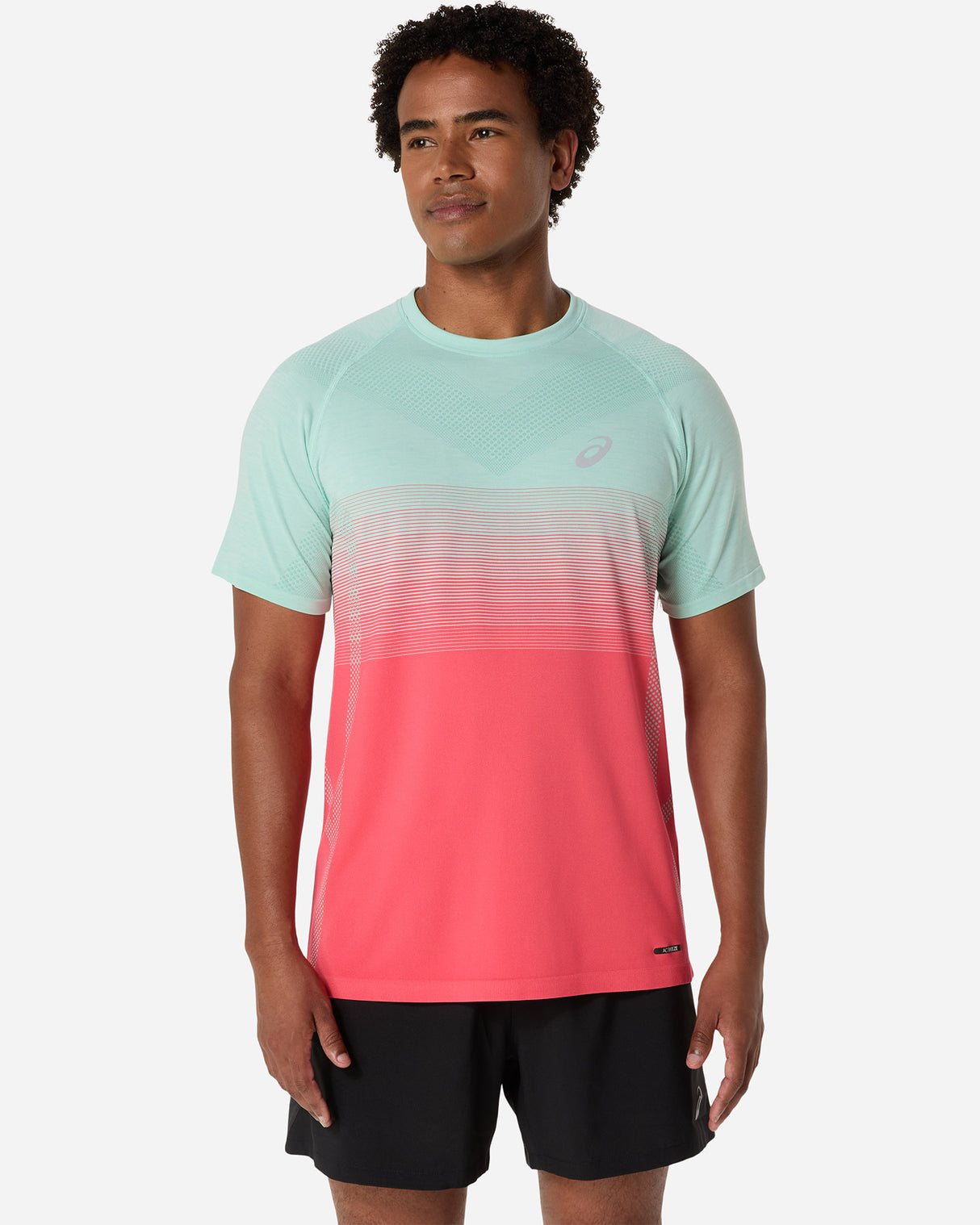 S5787755_700