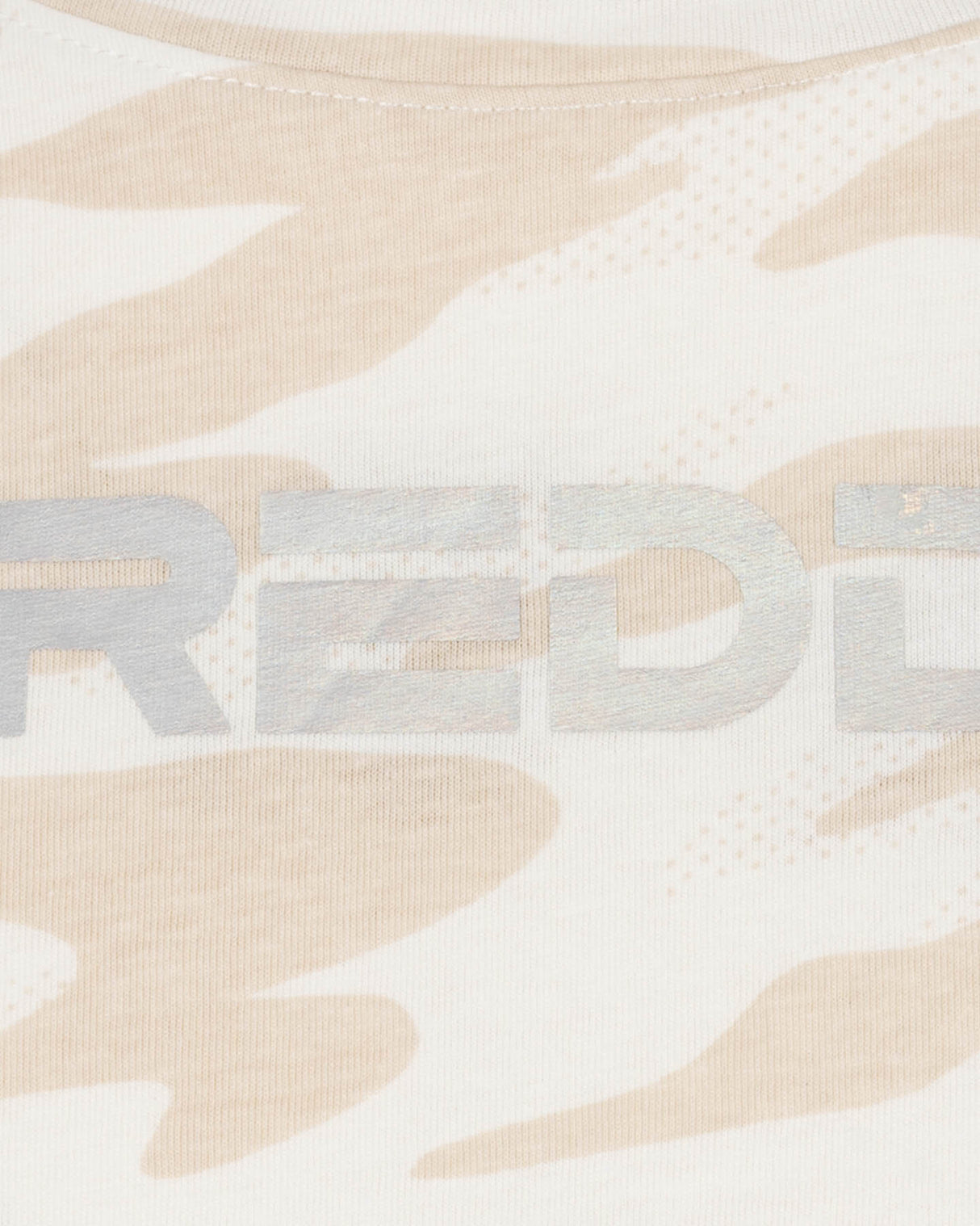 S5902924_CAMO32_cl002
