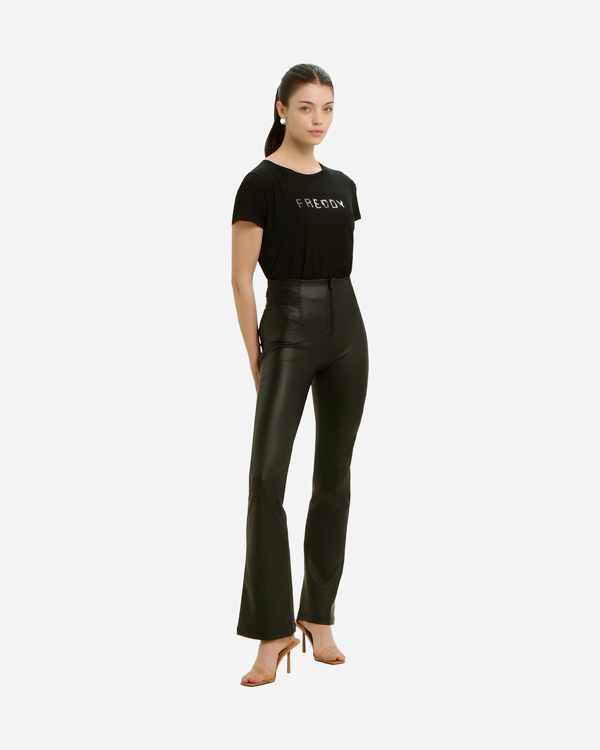S5968835_N_cl002